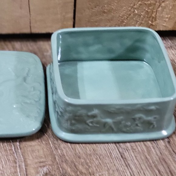 vintage handcrafted unicorn design  ceramic lidded trinket box - Picture 3 of 15